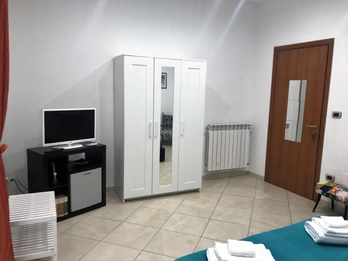 Benvenuti Al Sud Panzió Brindisi Kültér fotó