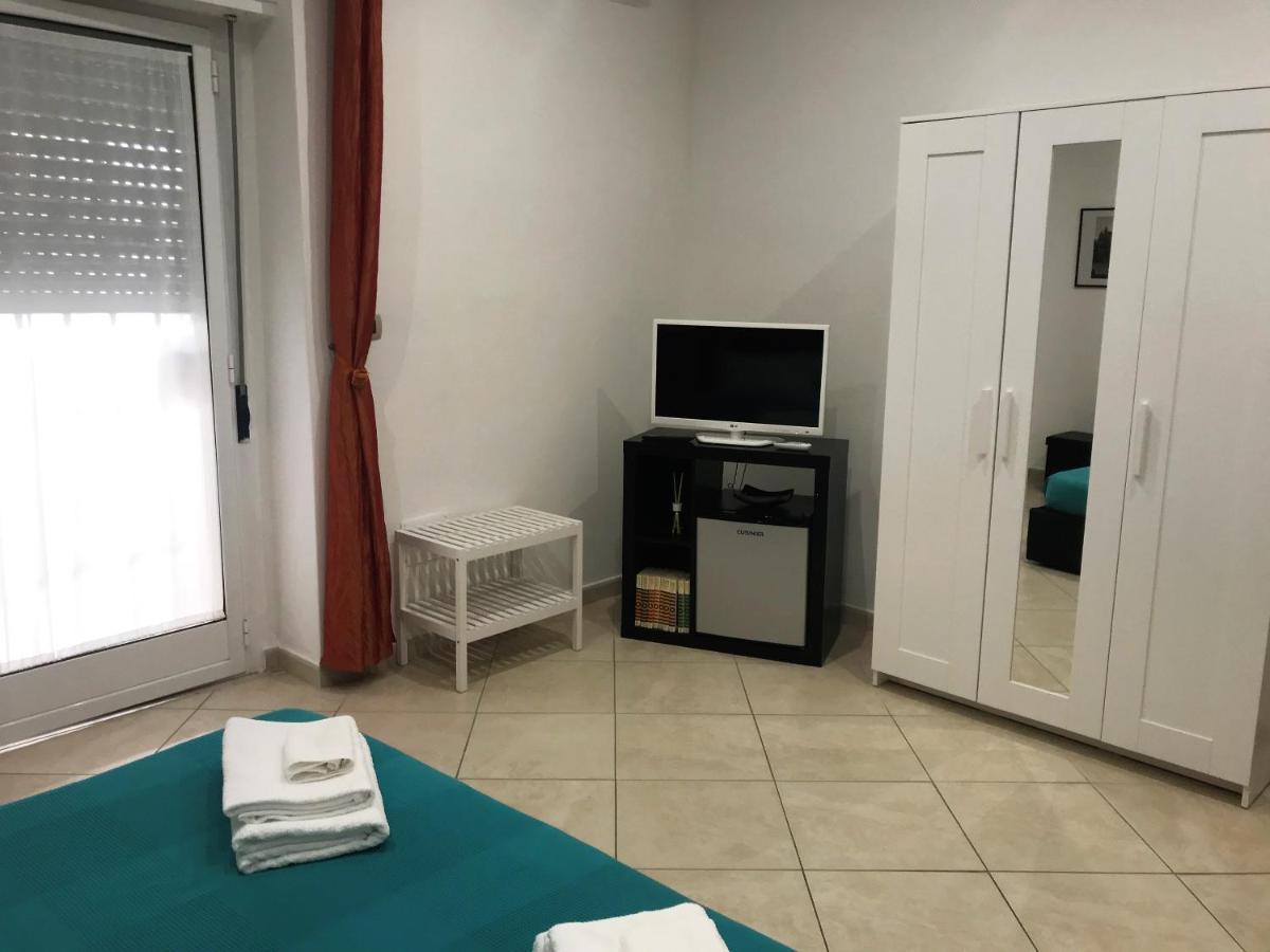 Benvenuti Al Sud Panzió Brindisi Kültér fotó